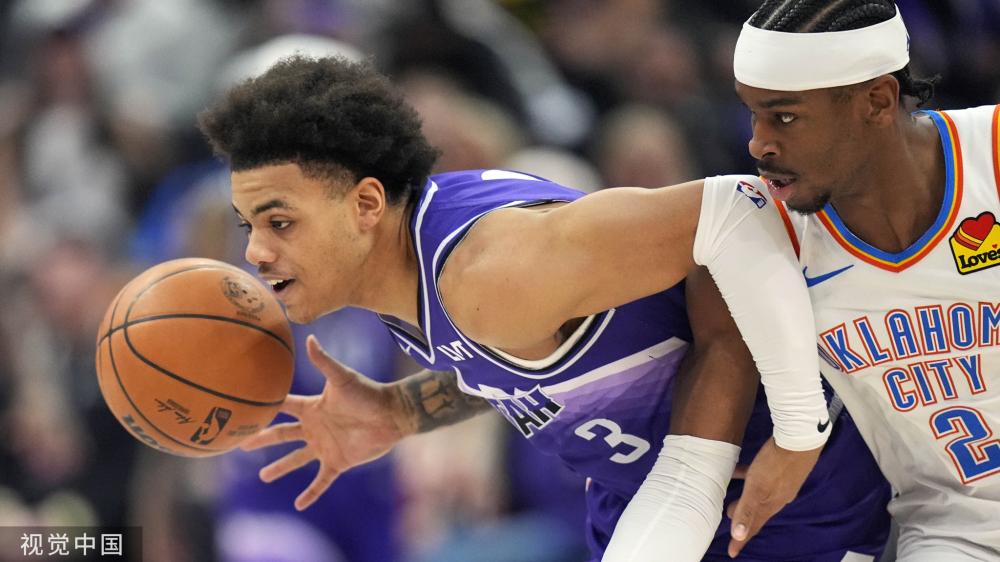 更彰显出他 更彰显出他