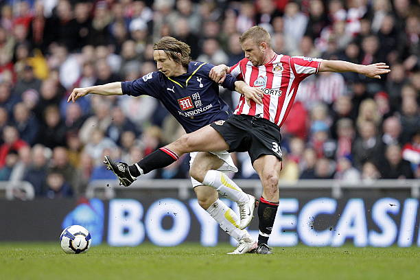 显得既稳重 显得既稳重