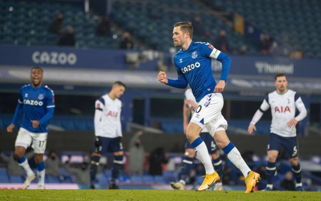 德才兼备的 德才兼备的